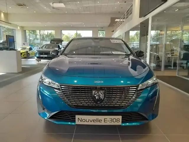 Nouvelle Peugeot 308 22 kW (30 ch) 2025 Teinte métallisée bleu obsession Berline