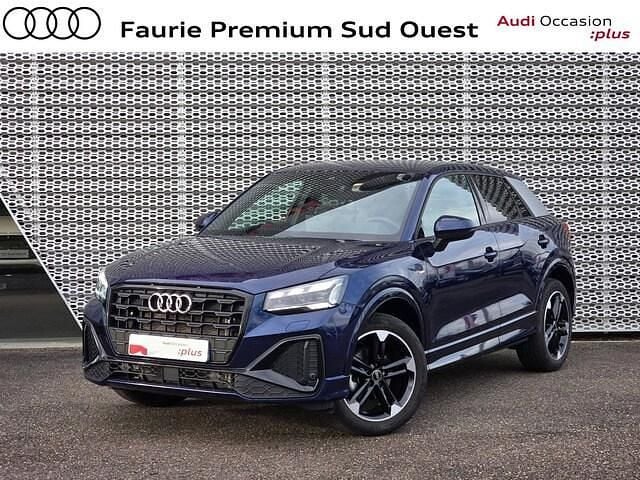 Bleu navarre métallisé Occasion 2025 Audi Q2 S-Line SUV | 34 490 € (Prix juste) - Image 1/4