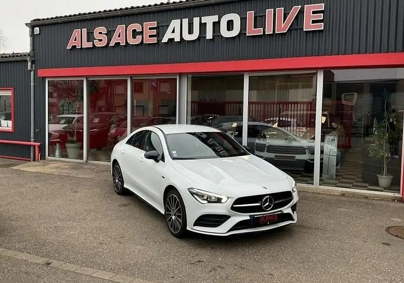 Blanc Occasion 2020 Mercedes CLA250e AMG line Berline | 27 990 € (Prix juste) - Image 1/4