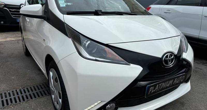 Blanc Utilisé 2014 Toyota Aygo X-play Citadine | 6 490 € (Bon prix) - Image 1/4