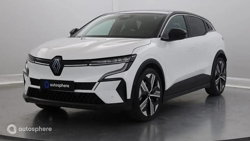 Noir Utilisé 2024 Renault Mégane Iconic SUV | 30 999 € (Prix juste) - Image 1/4
