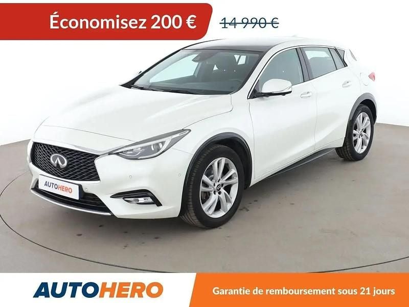 Blanc Occasion 2016 Infiniti Q30 Premium Berline | 14 790 € - Image 1/2