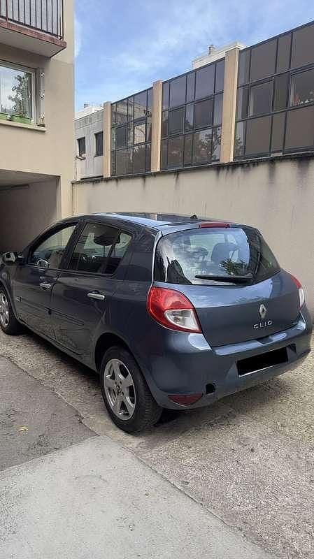 Occasion Renault Clio III Dynamique 101 ch (74 kW) 2010 Berline