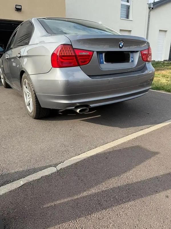 Occasion BMW 318 Comfort Edition 143 ch (105 kW) 2009 Gris Berline