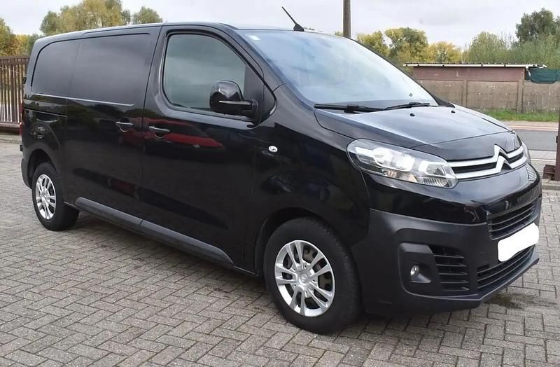 Noir Occasion 2018 Citroën Jumpy Comfort Van | 15 900 € (Prix juste) - Image 1/4