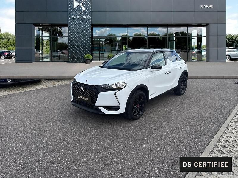 Blanc banquise toit noir perla n. Utilisé 2021 DS Automobiles DS3 Crossback Performance SUV | 16 490 € (Prix juste) - Image 1/4