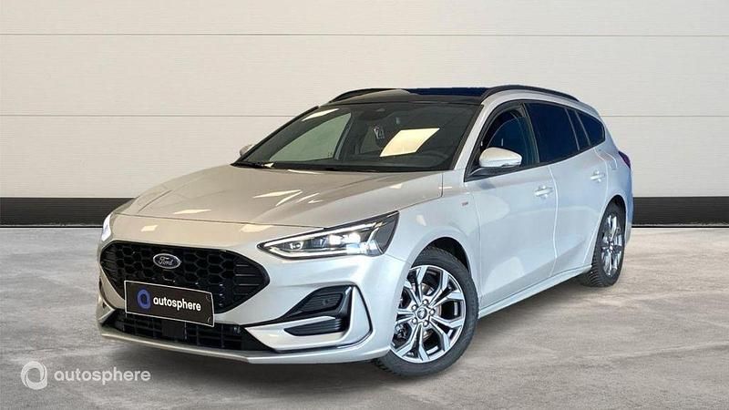 Gris Utilisé 2023 Ford Focus ST-Line Break | 23 999 € (Prix juste) - Image 1/4
