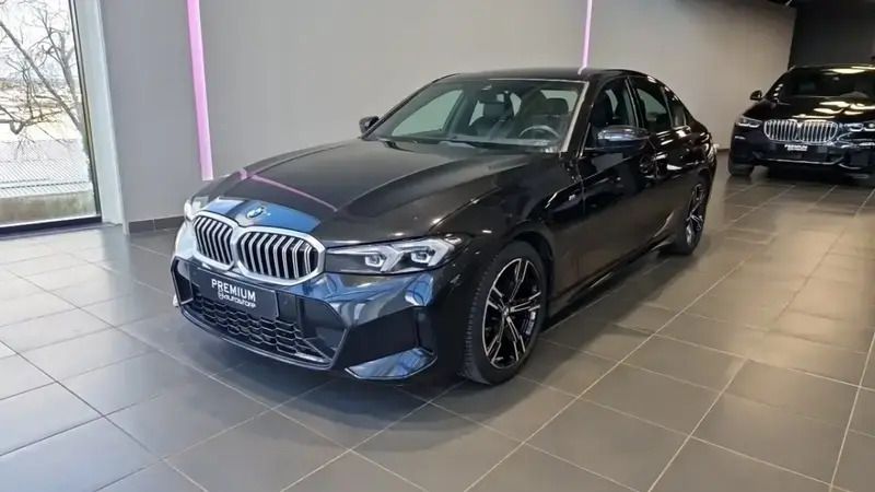 Noir Utilisé 2023 BMW 318 M Sport Berline | 39 990 € (Prix assez cher) - Image 1/4