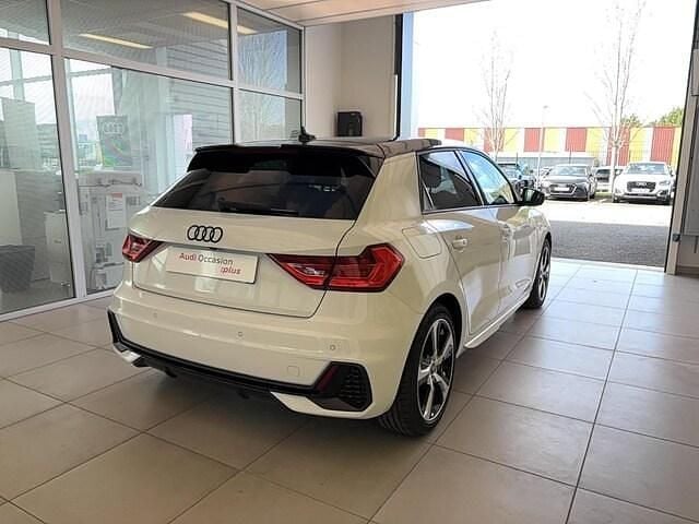 Occasion Audi A1 Sportback S-Line 110 ch (80 kW) 2024 Blanc glacier métallisé Citadine