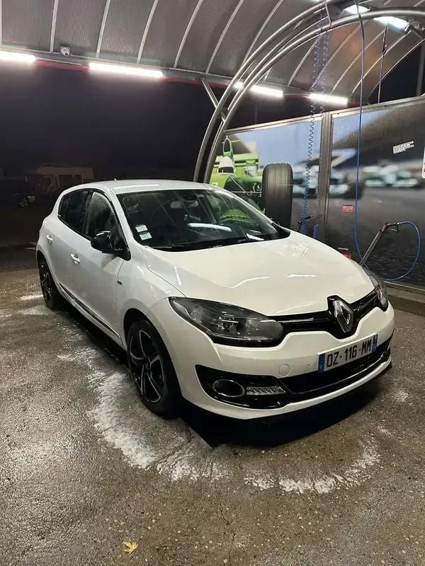 Utilisé 2016 Renault Mégane III Bose Edition Berline | 6 400 € (Super prix) - Image 1/4