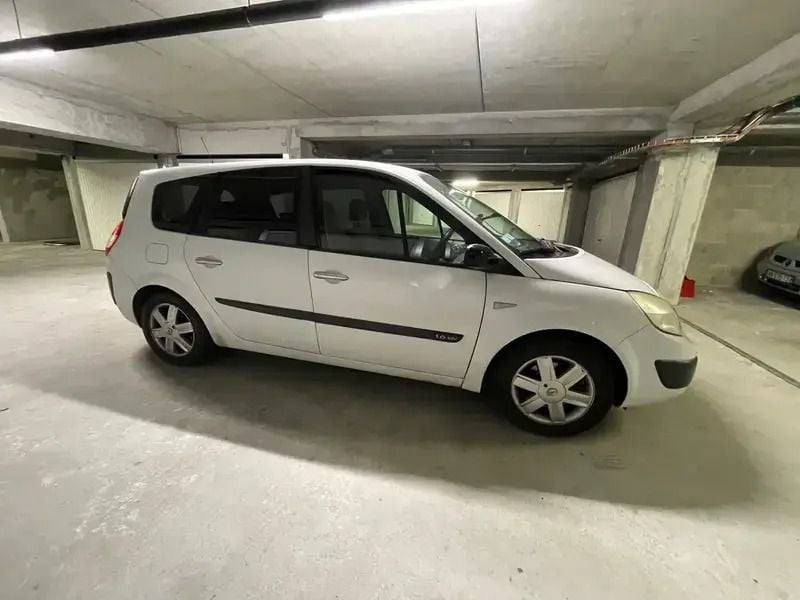 Image 2/4