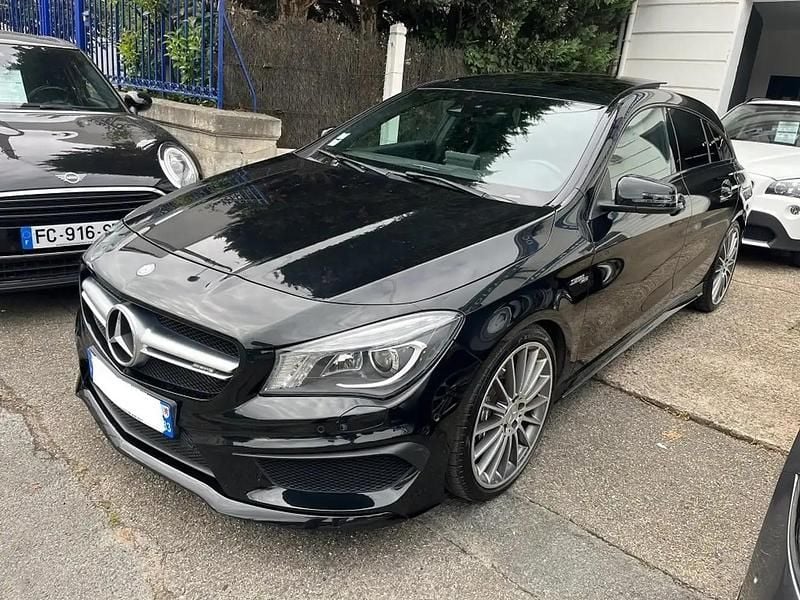 Utilisé 2015 Mercedes CLA45 AMG Shooting Brake AMG Break | 28 990 € - Image 1/4