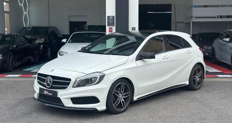 Blanc Utilisé 2012 Mercedes A180 AMG Berline | 12 900 € - Image 1/4