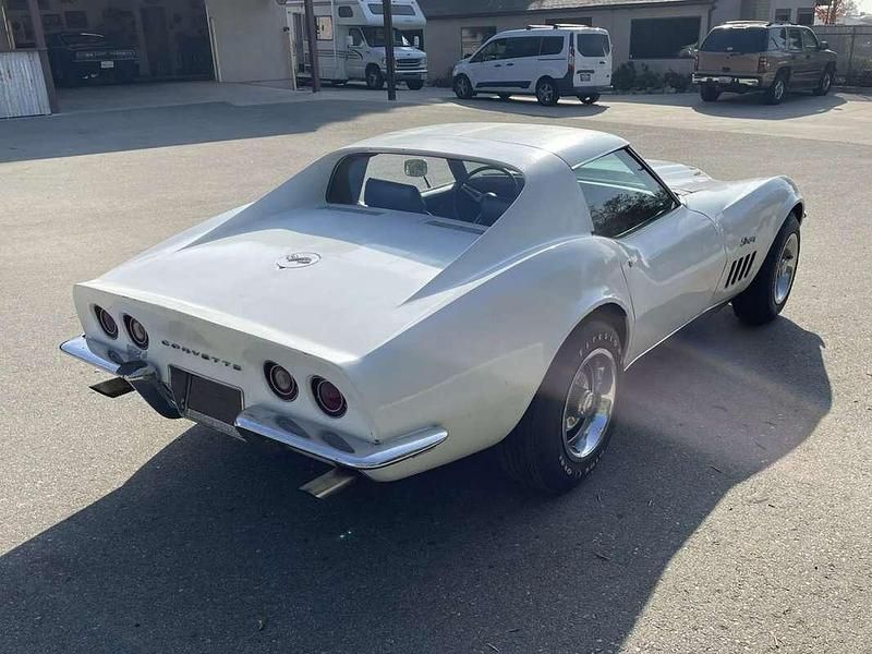 Occasion Chevrolet Corvette 200 ch (147 kW) 1970 Blanc Coupé