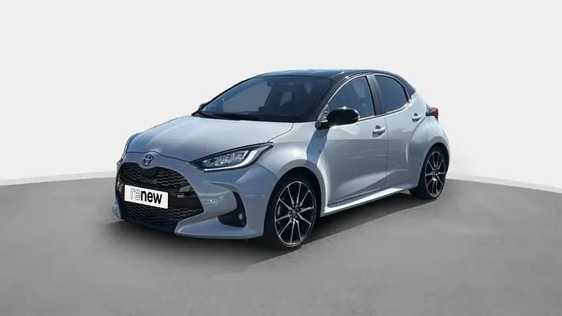 Blanc Utilisé 2023 Toyota Yaris Hybrid Sport Citadine | 22 950 € (Prix juste) - Image 1/4