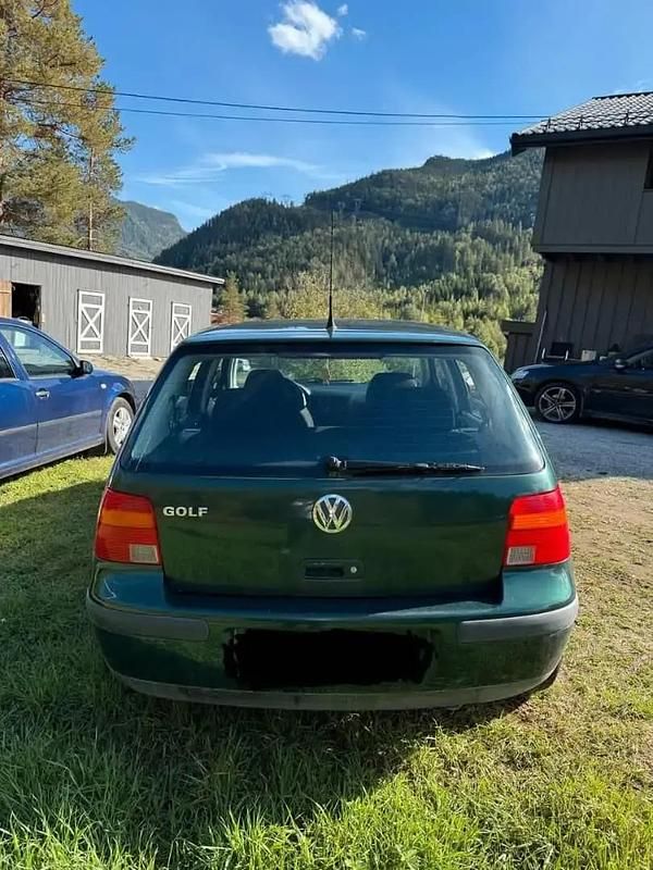 Occasion VW Golf 90 ch (66 kW) 1998 Berline