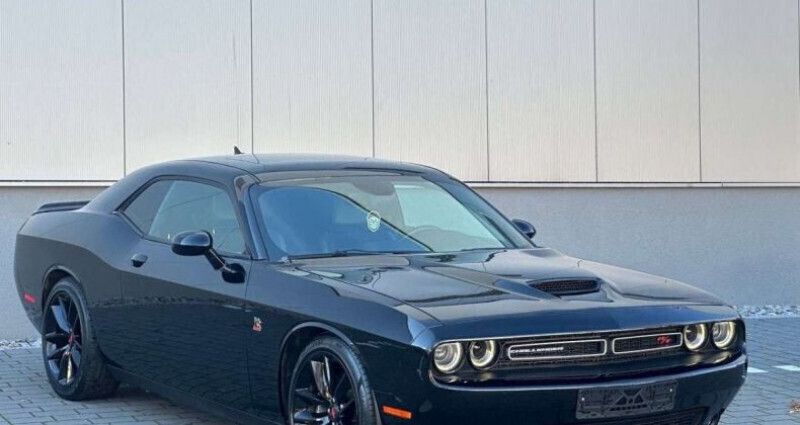Utilisé 2016 Dodge Challenger Coupé | 32 050 € - Image 1/4