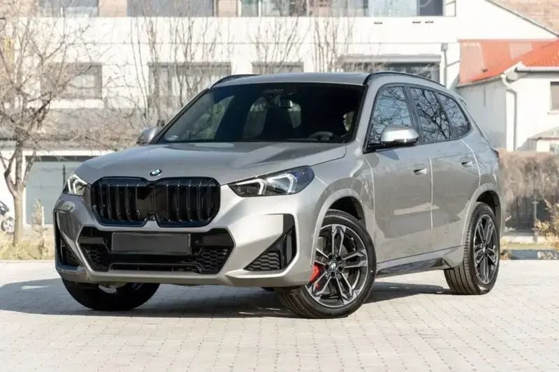 Gris Utilisé 2025 BMW X1 M Sport SUV | 59 990 € - Image 1/4