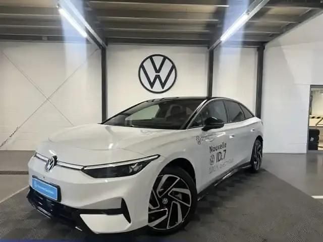 Blanc glacier noir uni Occasion 2023 VW ID.7 Pro Citadine | 47 990 € (Prix cher) - Image 1/4