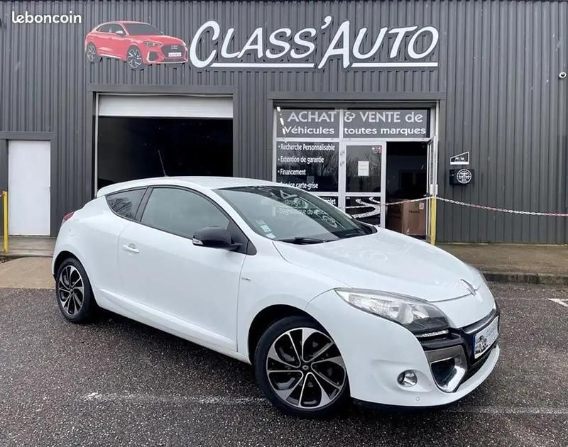 Blanc Occasion 2012 Renault Mégane Coupé Bose Edition Coupé | 6 490 € - Image 1/4