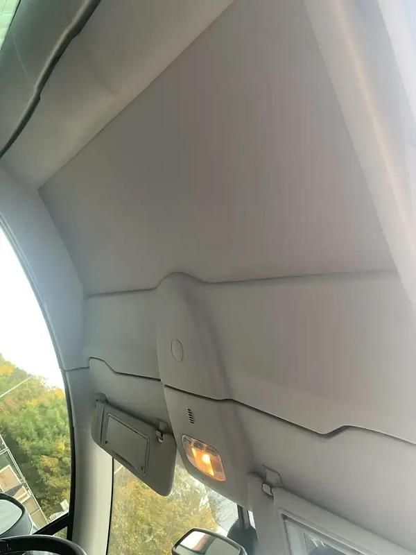 Image 2/4