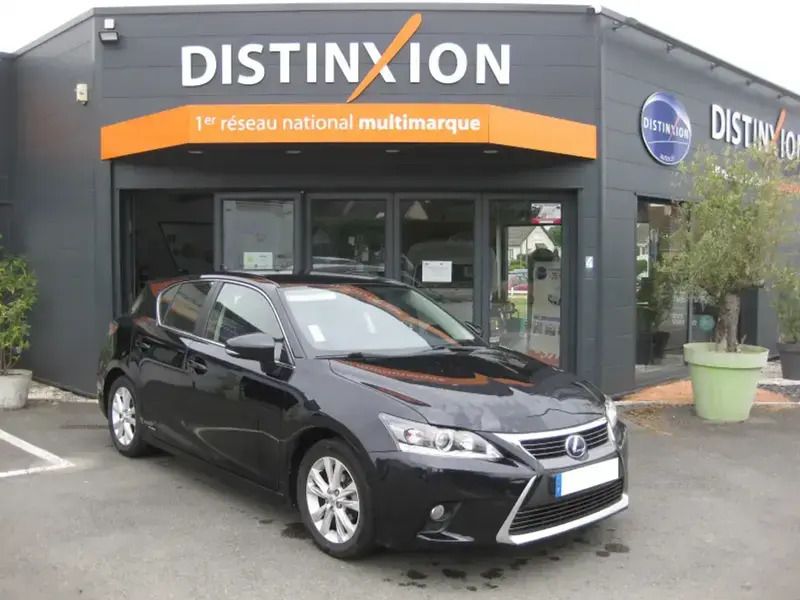 Noir Utilisé 2014 Lexus CT200h Berline | 11 200 € - Image 1/4