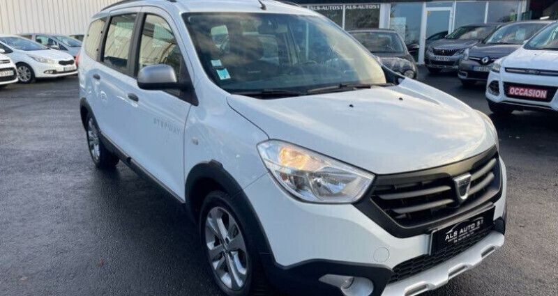 Utilisé 2016 Dacia Lodgy Stepway Monospace | 9 490 € (Prix juste) - Image 1/4
