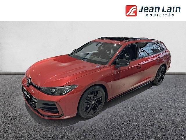 Utilisé 2024 VW Passat R-line | 42 900 € (Prix cher) - Image 1/4