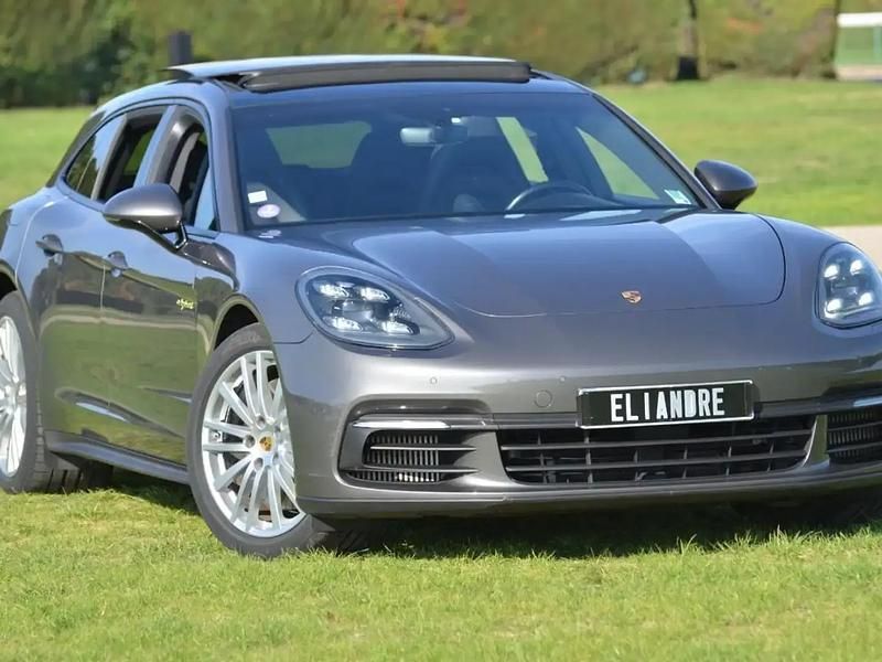 Gris Utilisé 2017 Porsche Panamera 4 Sport Turismo Berline | 74 500 € - Image 1/4