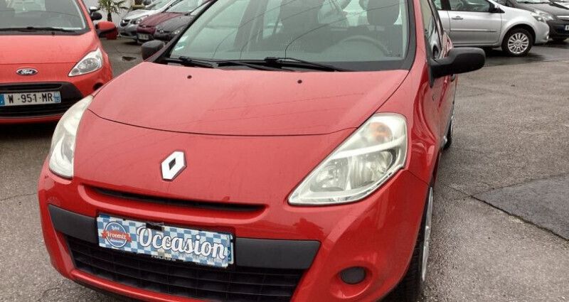 Utilisé 2011 Renault Clio II Citadine | 5 450 € (Prix juste) - Image 1/4