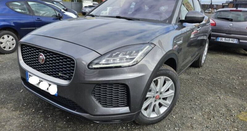 Utilisé 2019 Jaguar E-Pace R-Dynamic SUV | 18 990 € - Image 1/4