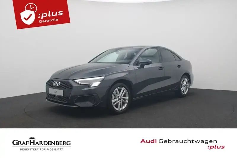 Gris Utilisé 2024 Audi A3 Sport Berline | 33 980 € (Prix juste) - Image 1/4