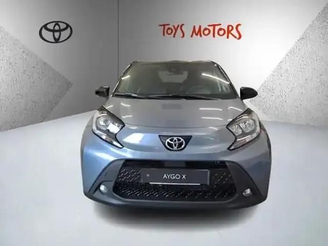Occasion Toyota Aygo Design 72 ch (52 kW) 2025 Gris clair Citadine