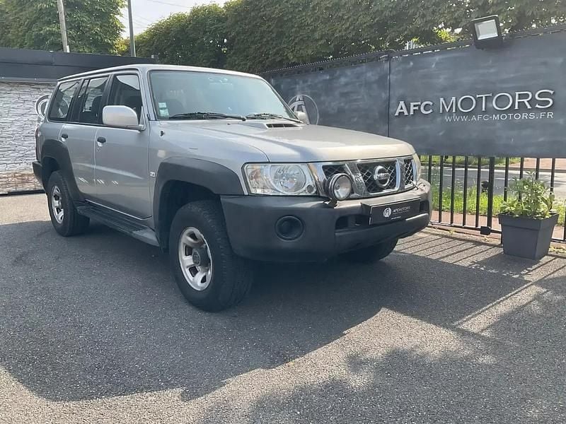Gris Utilisé 2007 Nissan Patrol SUV | 22 990 € - Image 1/4