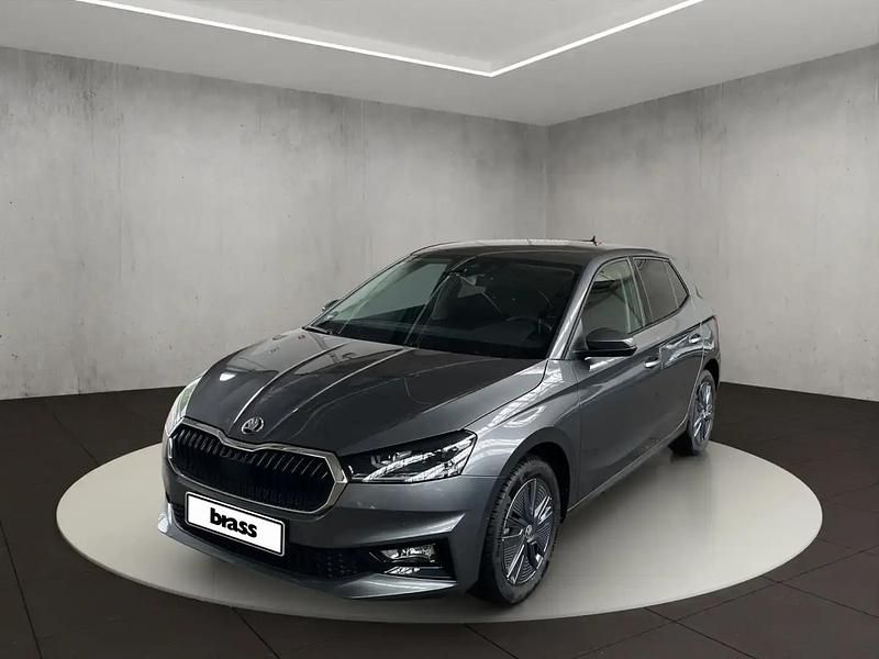 Gris Utilisé 2025 Skoda Fabia Selection Citadine | 24 450 € (Prix juste) - Image 1/4