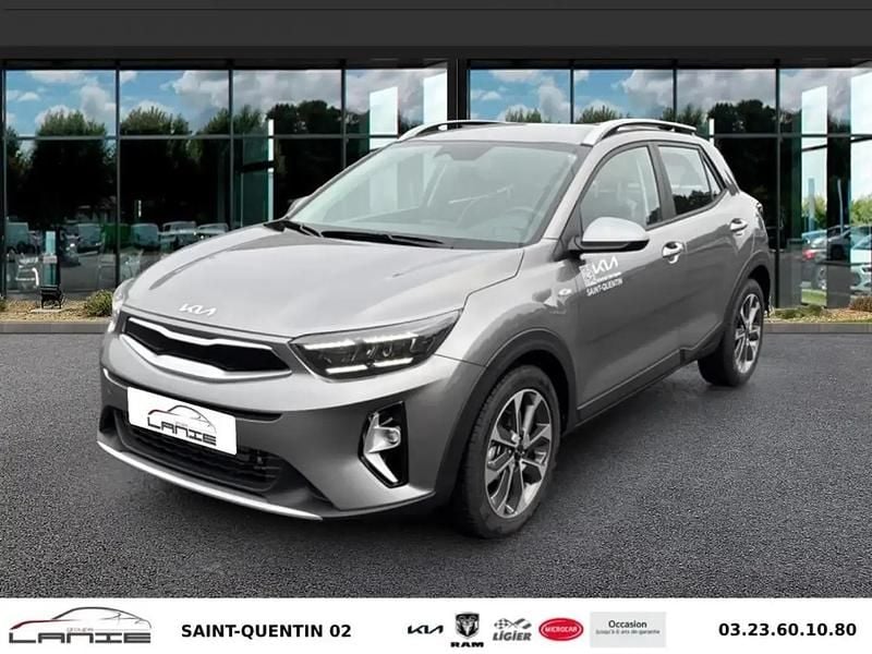 Gris Utilisé 2024 Kia Stonic SUV | 22 890 € (Prix juste) - Image 1/4
