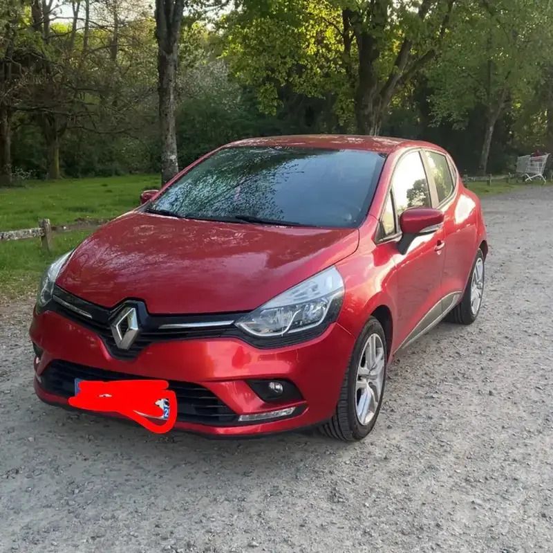 Rouge Utilisé 2017 Renault Clio IV Business Berline | 8 990 € (Prix juste) - Image 1/4