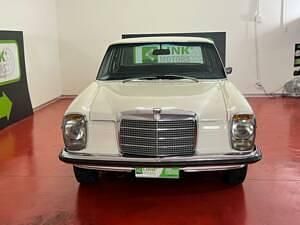 Occasion Mercedes 220 60 ch (44 kW) 1970 Blanc Berline