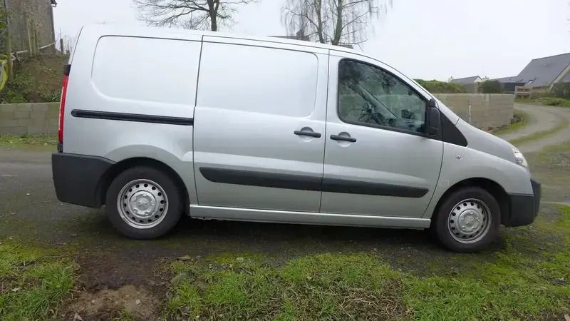 Gris Utilisé 2015 Peugeot Expert Van | 16 200 € - Image 1/4