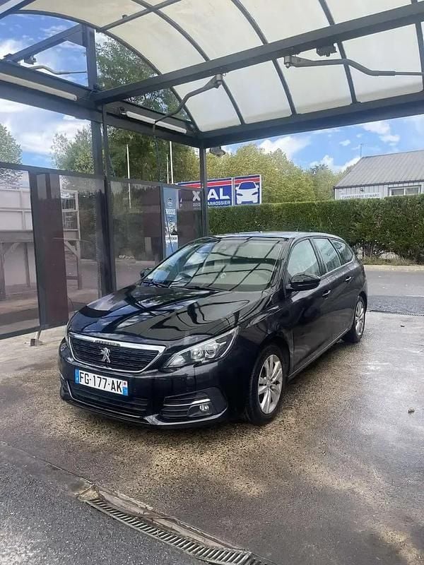 Utilisé 2019 Peugeot 308 S Break | 7 800 € (Super prix) - Image 1/4
