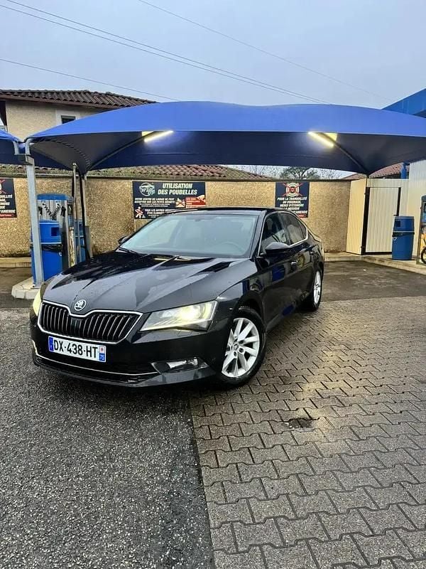 Occasion 2015 Skoda Superb Ambition Berline | 12 499 € - Image 1/4