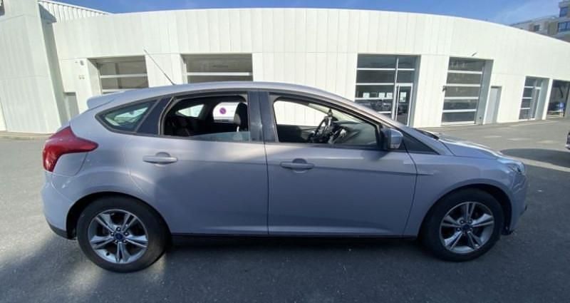 Utilisé 2013 Ford Focus Titanium Berline | 6 990 € (Prix juste) - Image 1/4