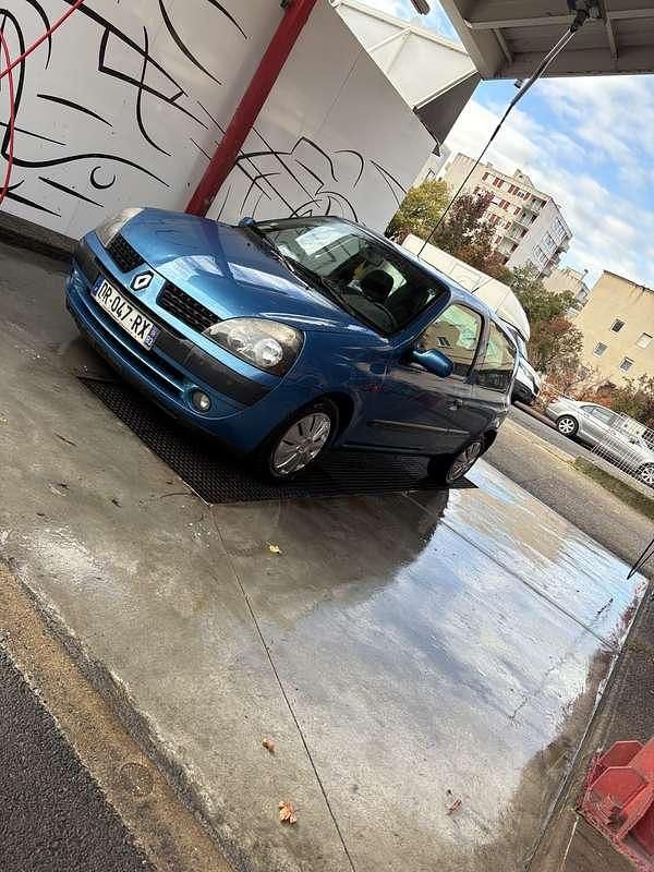 Occasion Renault Clio II Expression 64 ch (47 kW) 2002 Berline