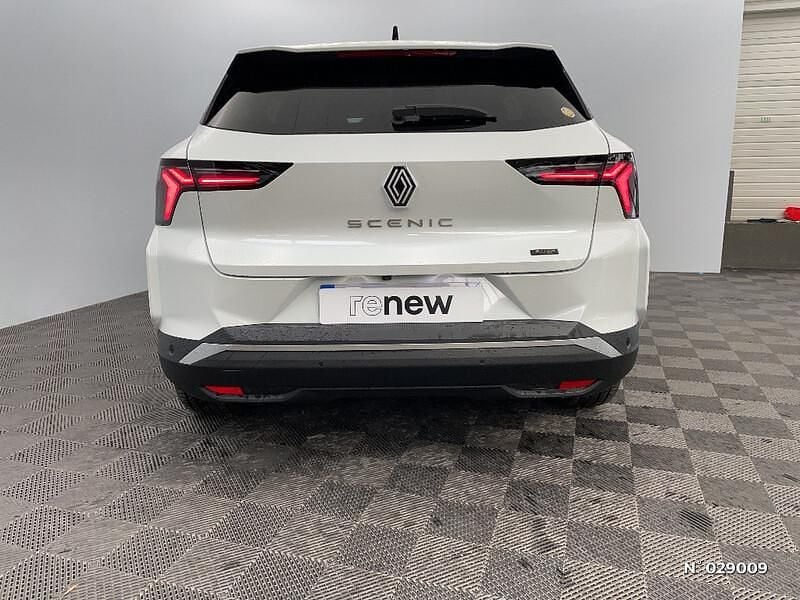 Occasion Renault Scenic E-Tech Iconic 161 kW (220 ch) 2025 Blanc SUV