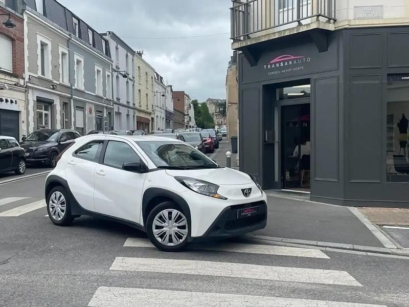 Blanc Occasion 2022 Toyota Aygo X SUV | 12 490 € (Bon prix) - Image 1/4