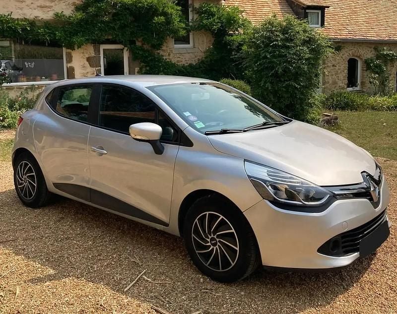 Gris Utilisé 2013 Renault Clio IV Expression Berline | 7 490 € (Prix juste) - Image 1/4