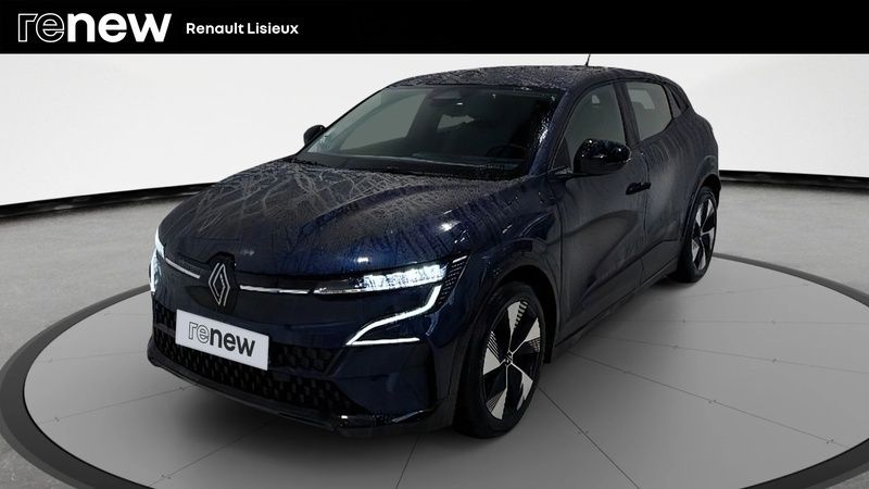Bleu Utilisé 2022 Renault Mégane Equilibre Berline | 24 490 € (Prix juste) - Image 1/4