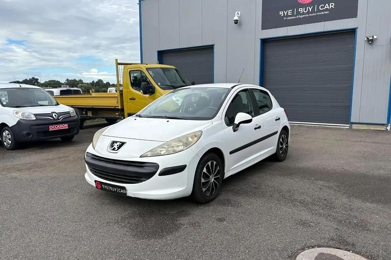 Blanc Utilisé 2006 Peugeot 207 Berline | 3 490 € (Prix juste) - Image 1/4