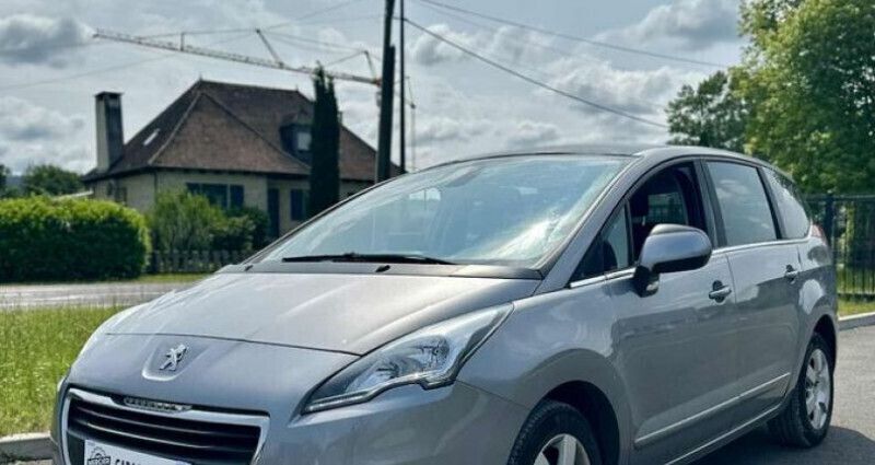 Gris Utilisé 2014 Peugeot 5008 Style Monospace | 10 990 € - Image 1/4
