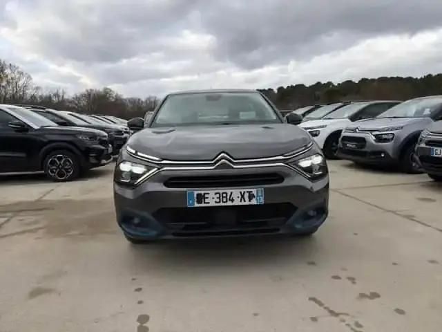 Occasion Citroën e-C4 Feel 100 kW (136 ch) 2022 Gris platinium (m) Berline